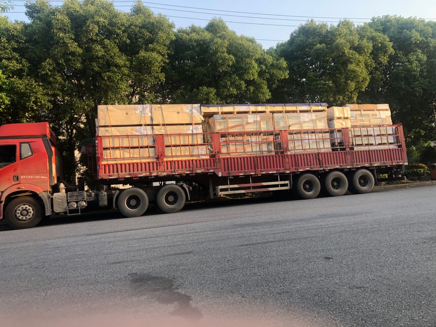 湛江國內貨運專線 誠信服務，專業耐心助力貨物運輸無憂